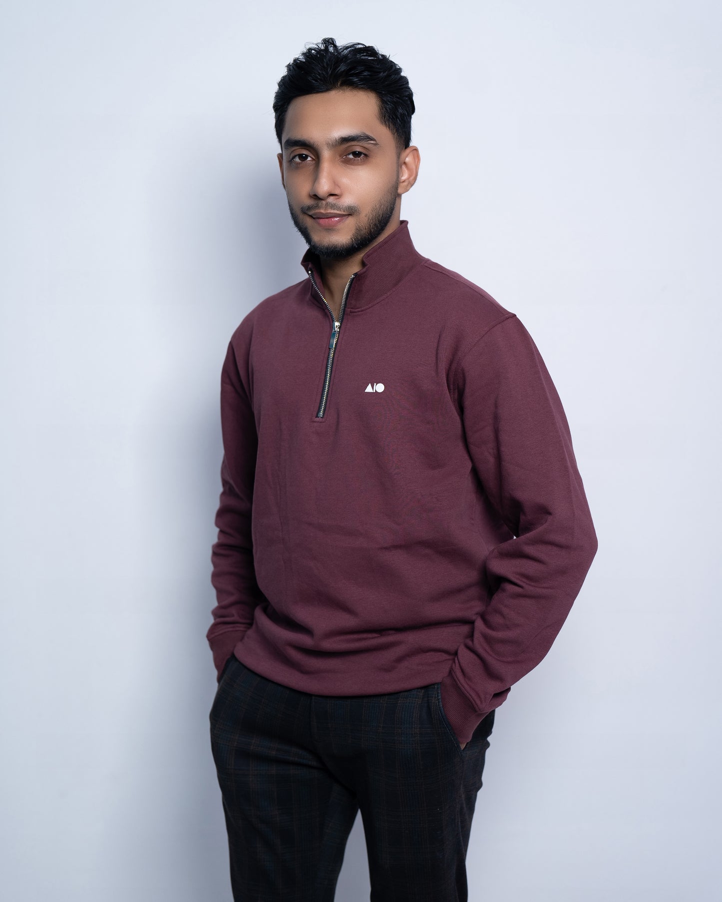 Short Zipper Sweatshirt - (Maroon)
