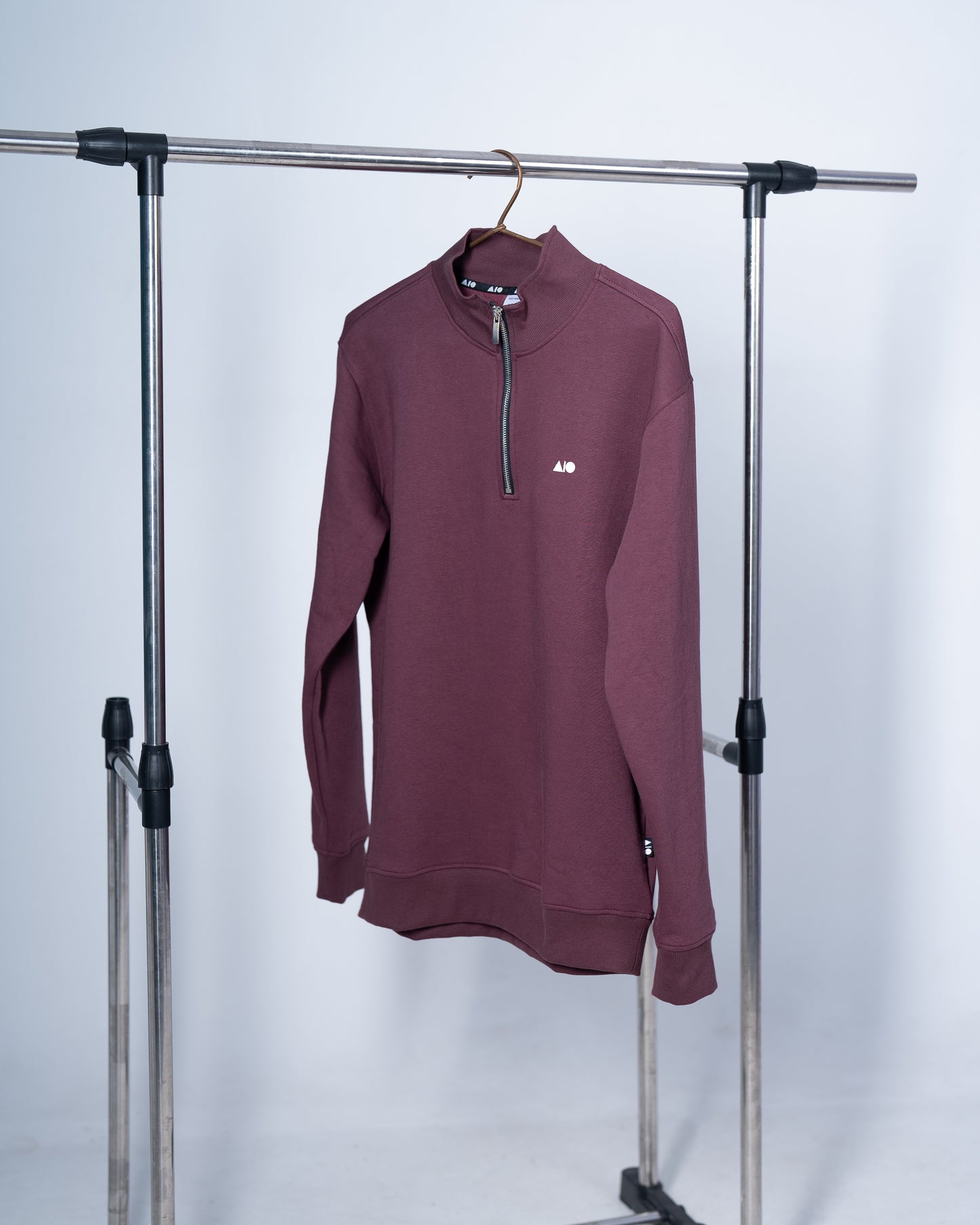 Short Zipper Sweatshirt - (Maroon)